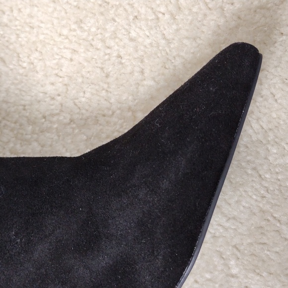 Kensie women's black suede zip ankle boots. NWT. Size 9 - Picture 2 of 10